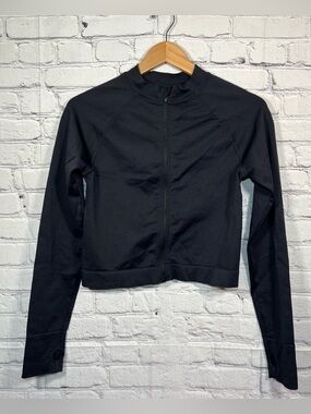 Joylab Full Zip Cropped Athletic Jacket Juniors Size Medium Black Thumbholes